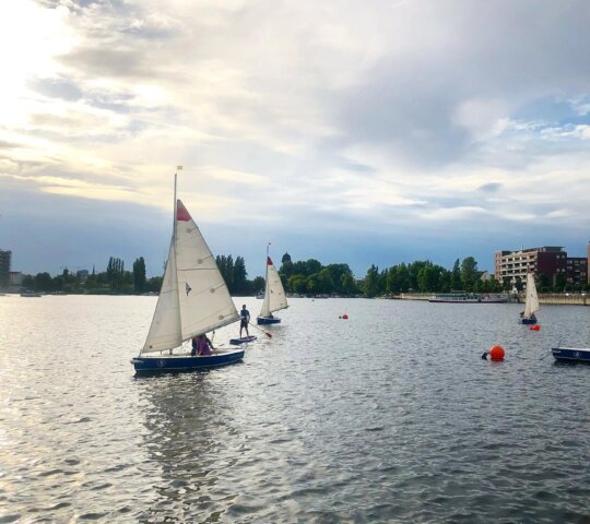 Introductory sailing course